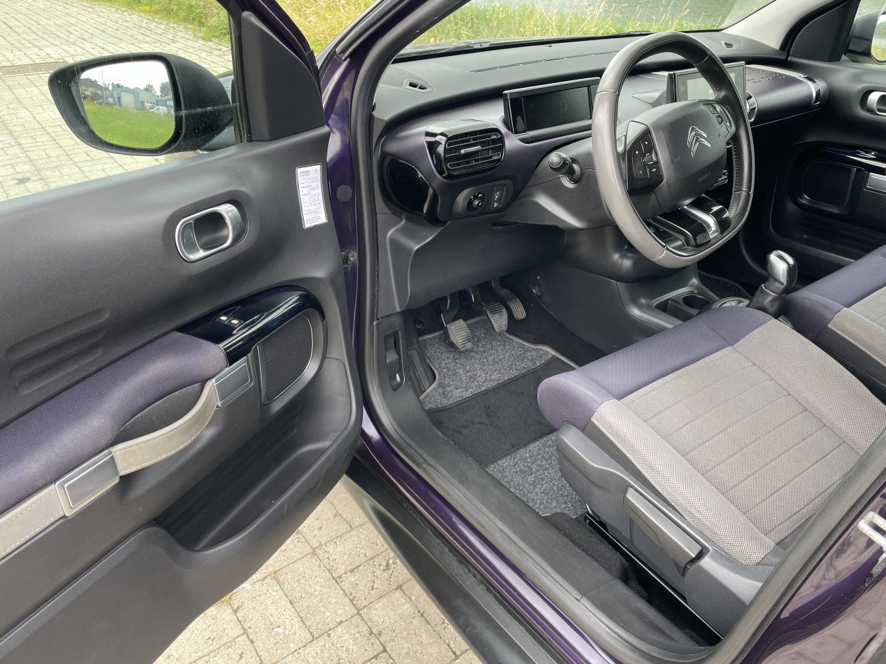 Citroen c4 cactus 1.2 pure tech shine 100000 km