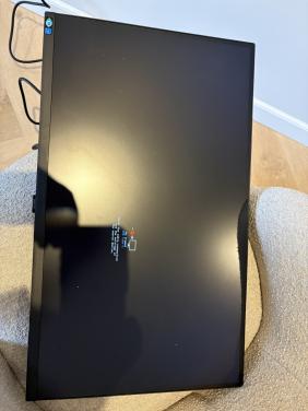 Samsung Viewfinity S6 27 inch monitor