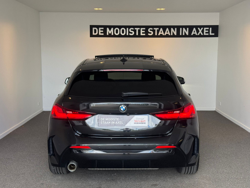 BMW 1 Serie 118i high executive m-sport