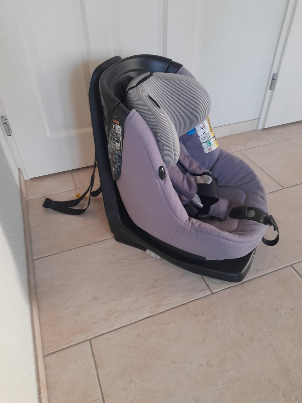 Maxi - cosi Axissfix 360° draaibaar (in goede nette staat)