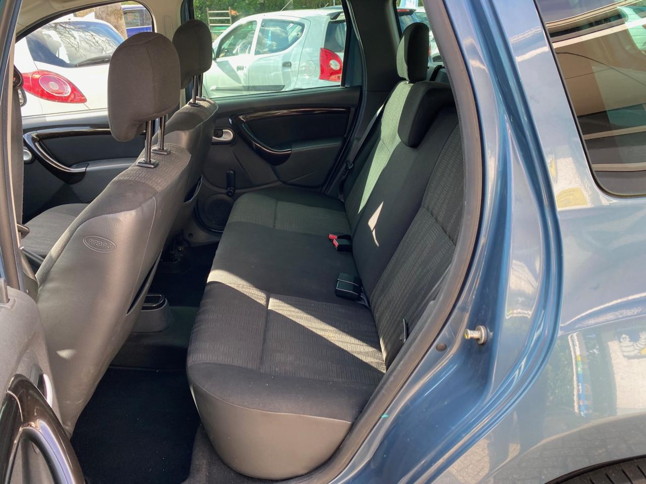 Dacia Duster 1.6 Lauréate | Vol jaar APK | Airco | Trekhaak |3 mnd garantie