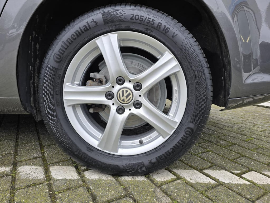 Volkswagen Touran 1.4 tsi comfortline automaat!