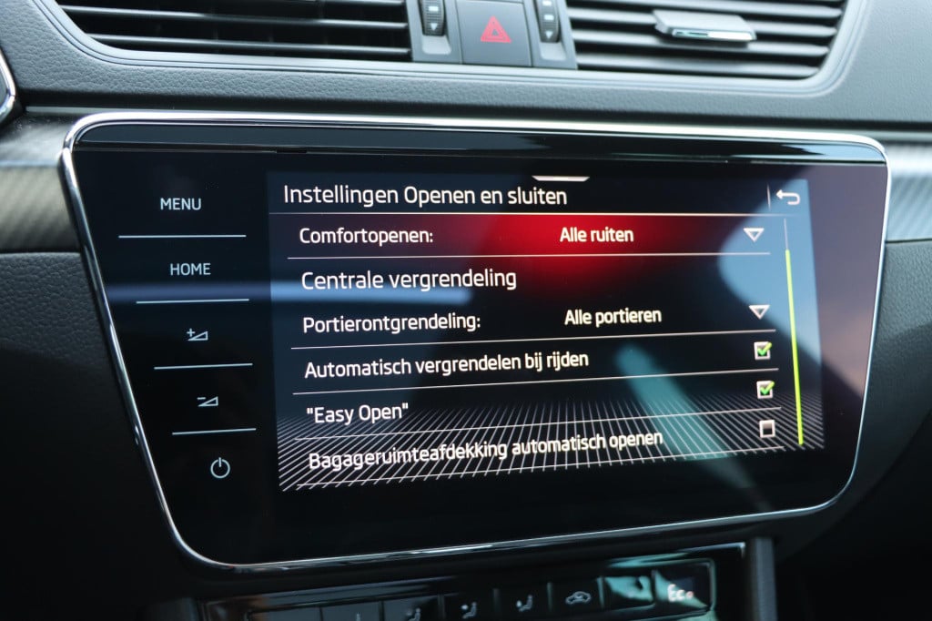Skoda Superb combi 1.4 tsi iv sportline business