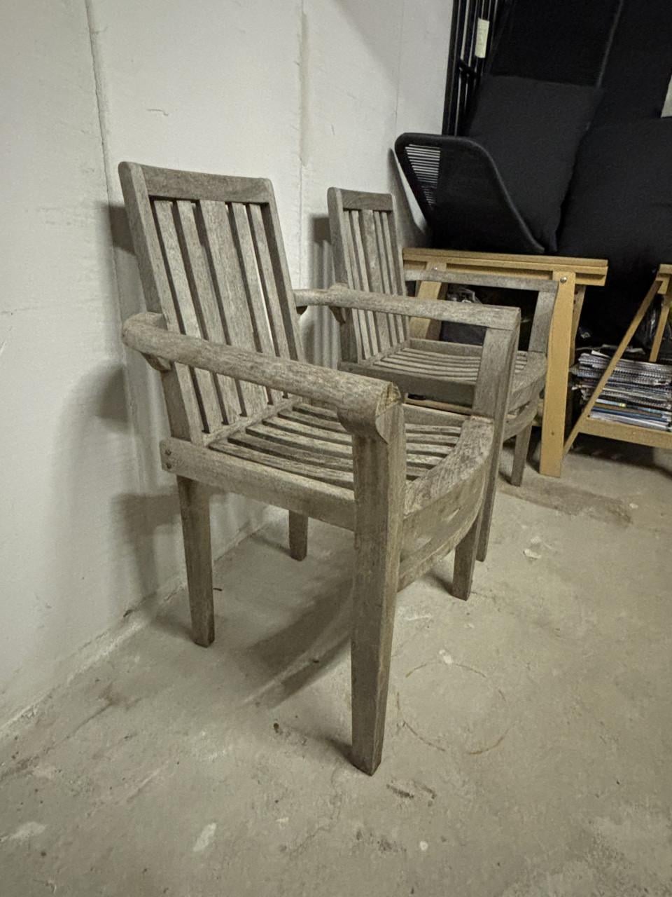 4 teakhouten tuinstoelen