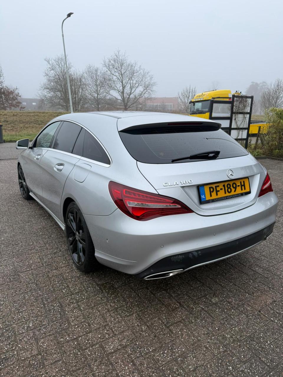 Mercedes-Benz CLA 180 Automaat Shooting Brake - 180 Business Solution AMG