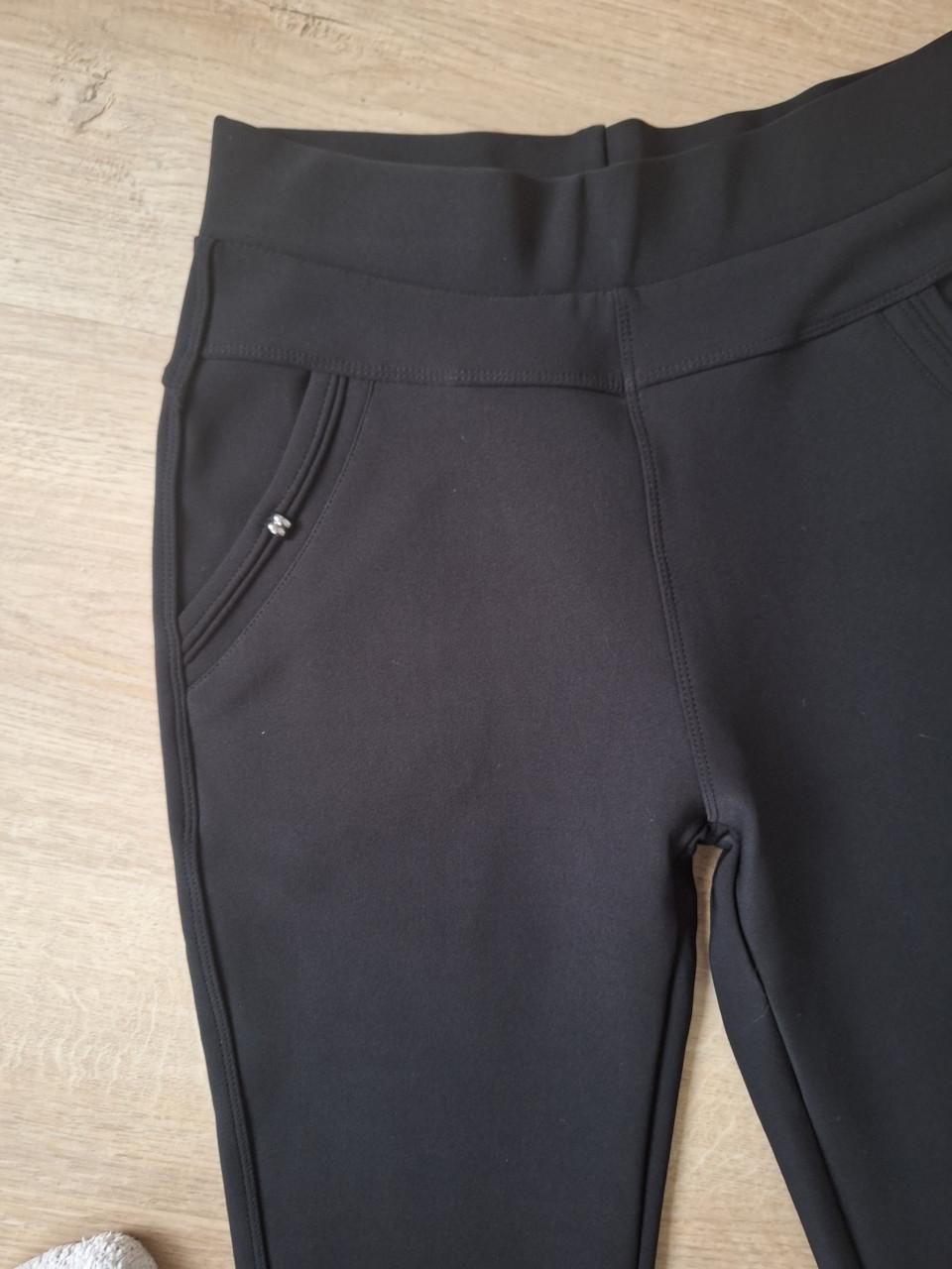 Zwarte broek maat M,L nieuwstaat