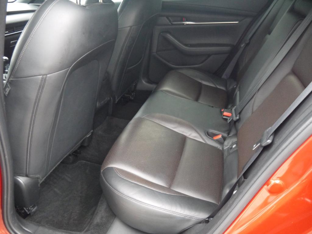 Mazda 3 2.0 e-skyactiv-g m hybrid 122 luxury|rijklaar|trekhaak