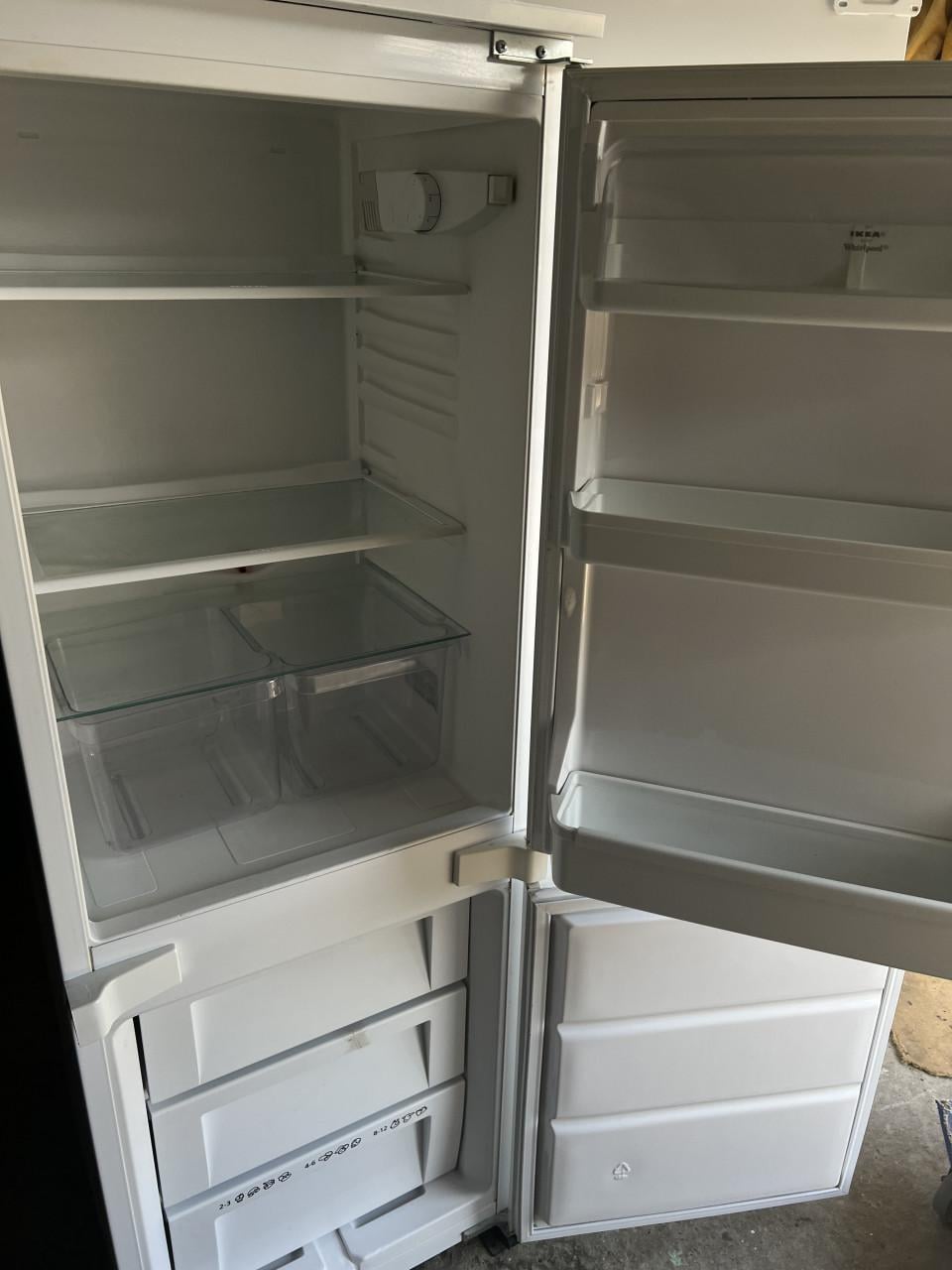 IKEA inbouw koel vries combinatie koelkast met 3 laden vrieskast 158x53 cm.
