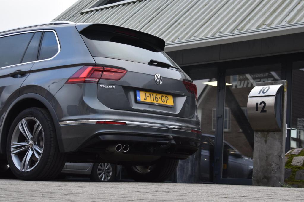 Volkswagen Tiguan 1.5 tsi act r-line | trekhaak | nap | apple carplay | and