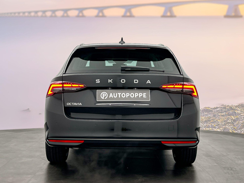 Skoda Octavia combi 1.5 tsi business edition plus 115pk