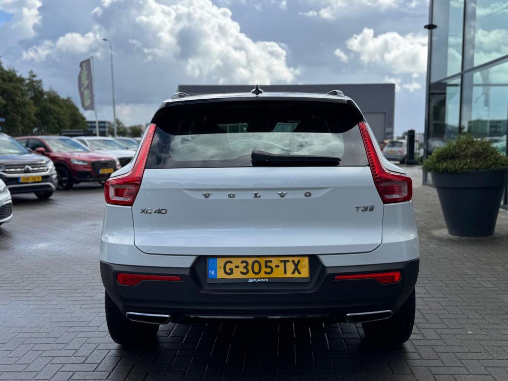 Volvo XC40 1.5 t3 r-design * harman/kardon * trekhaak
