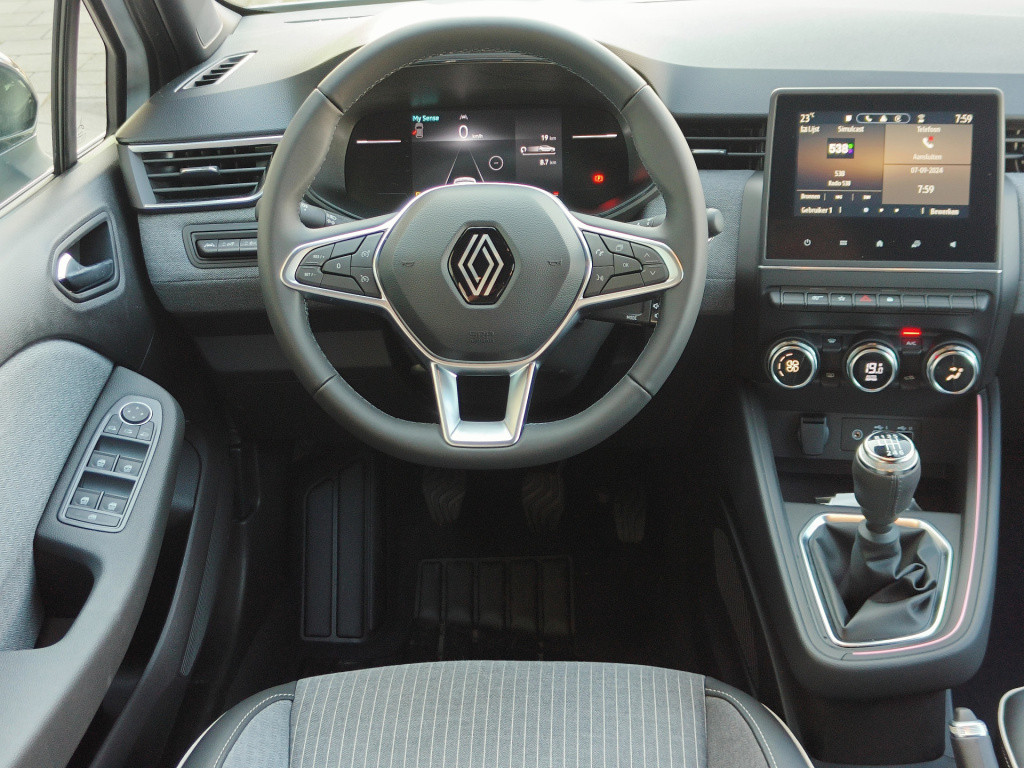 Renault Clio 1.0 tce 90 gpf techno - demo / pack look 17"