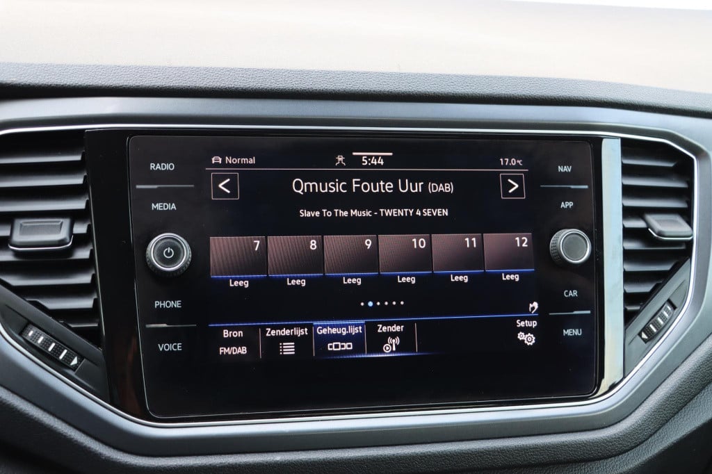 Volkswagen T-roc cabrio 1.5 tsi r-line 150pk dsg7