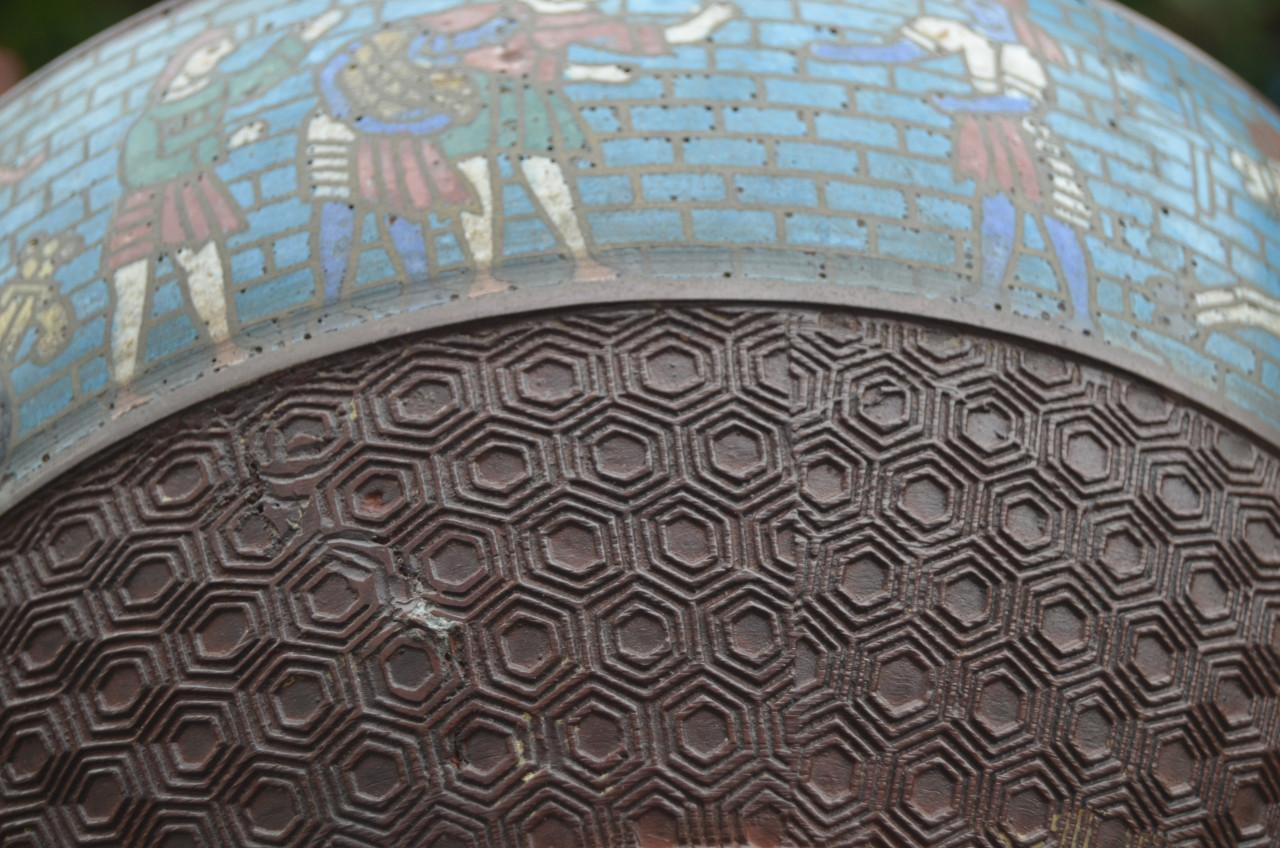 Chinese champlevé cachepot vroeg 20e eeuw.