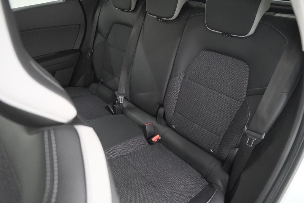 Renault Captur 1.6 e-tech full hybrid 145 techno | trekhaak | camera | navi