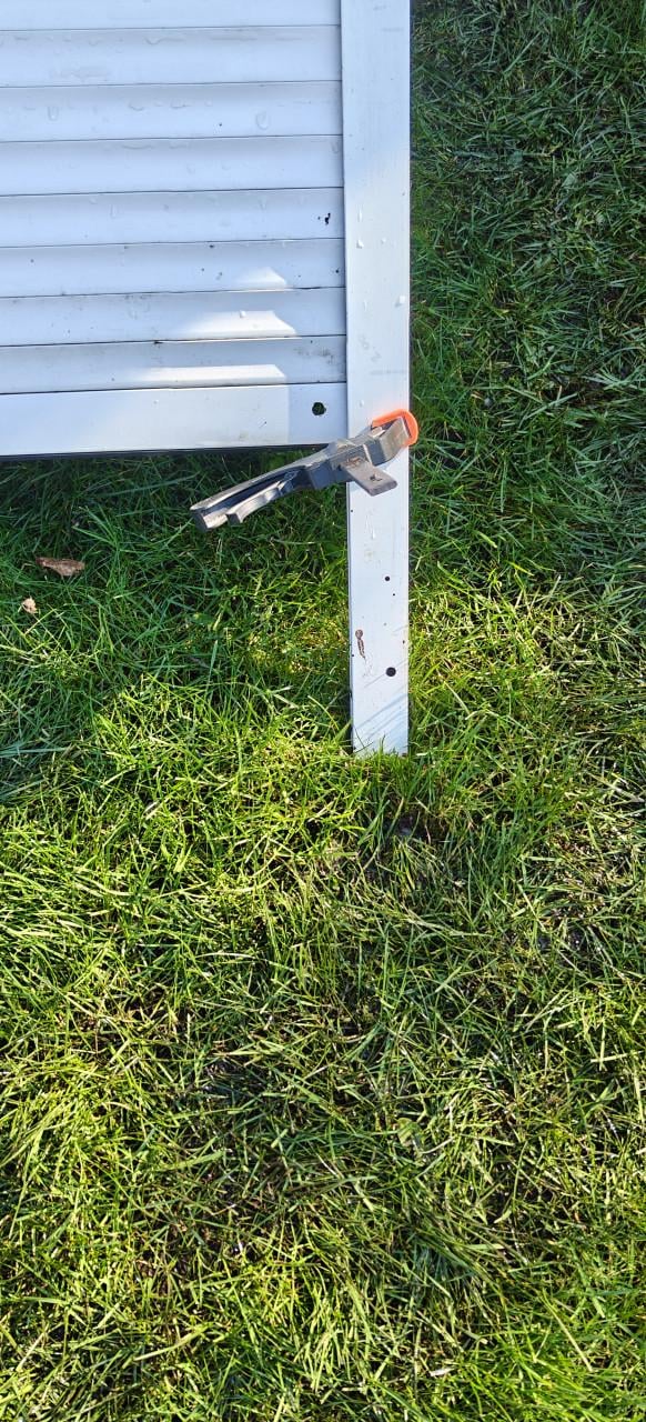 Te Koop Rolluik wit met lint bediening H ±215cm,B ±137 cm bak H ± 20,5 cm