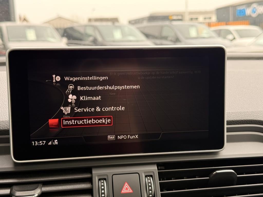 Audi Q5 2.0 tfsi quattro sport s line | pano | apple carplay | matrix | key