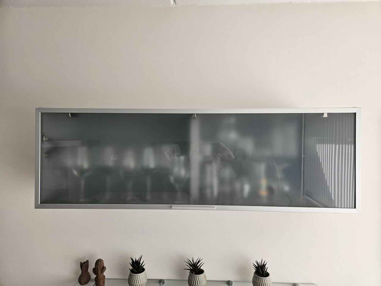 Enzo Luca Italiaanswandkast hoogglans grijs met glazen deur