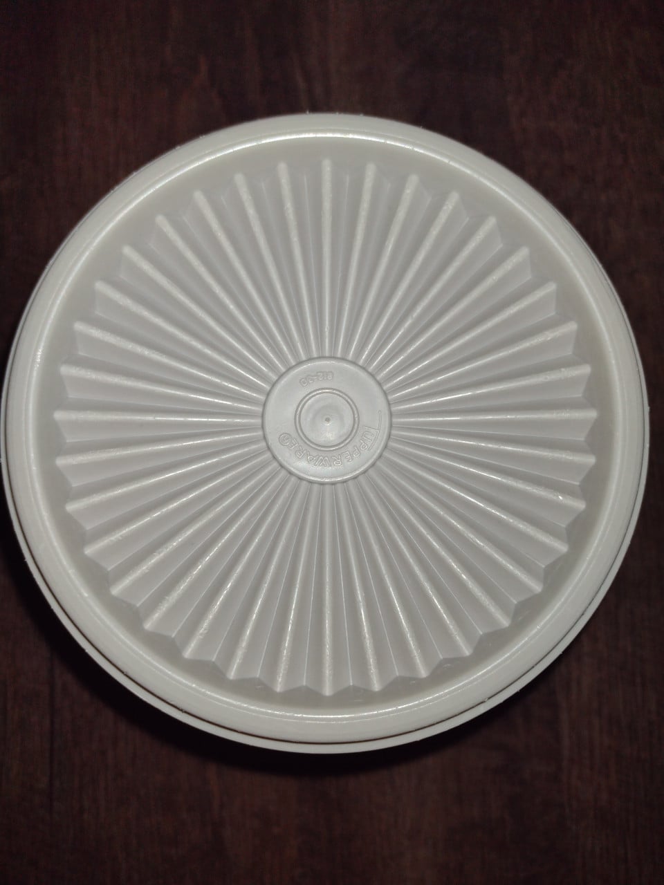 Tupperware trommel doos met deksel +/- 15 cm hoog