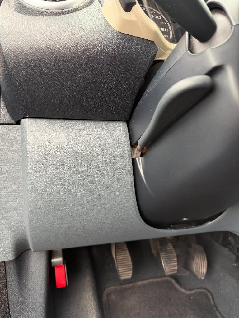 Ford KA 1.2 - titanium - airco