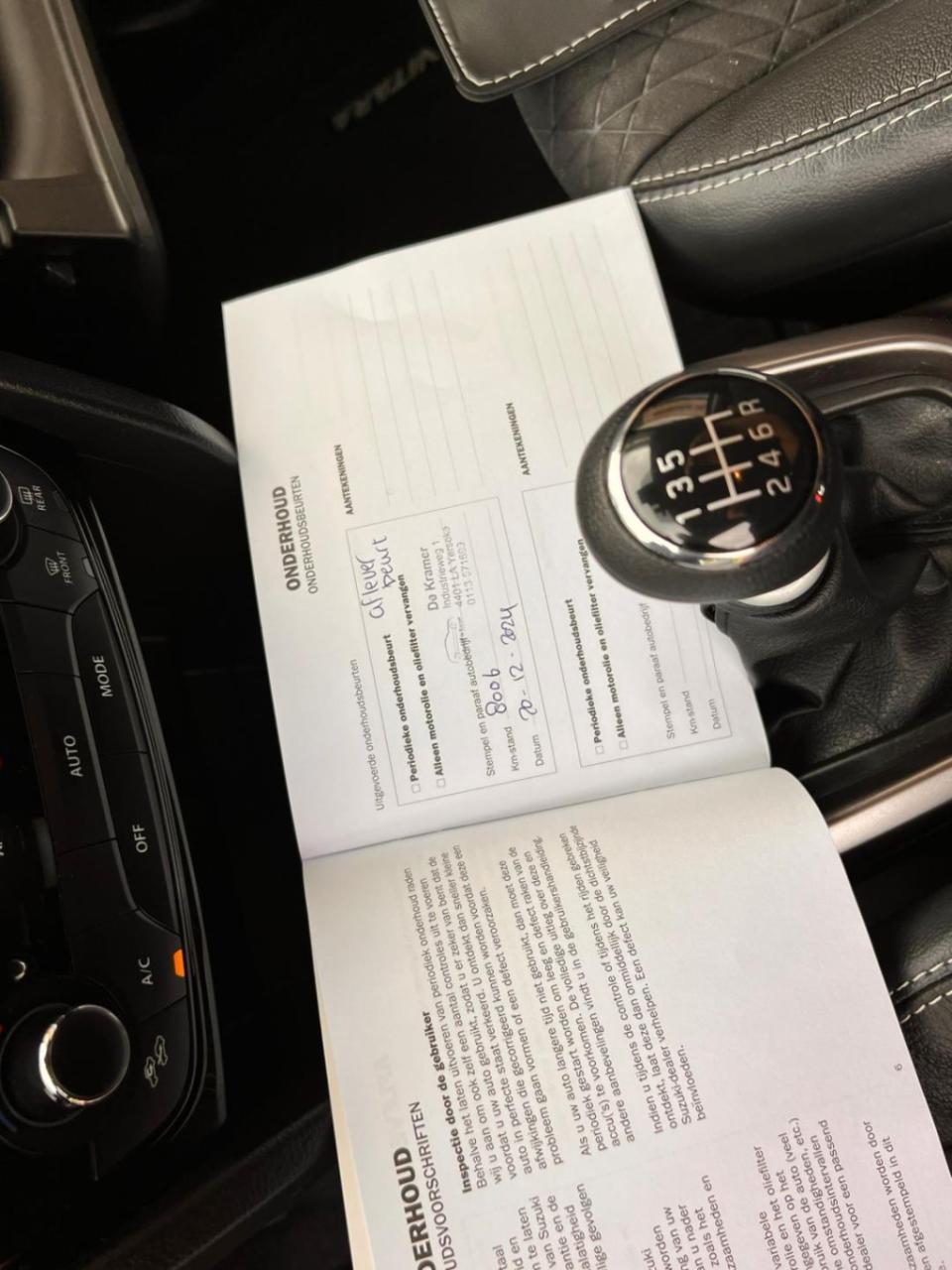 Suzuki Vitara 1.4 boosterjet style rhino edition smart hybrid