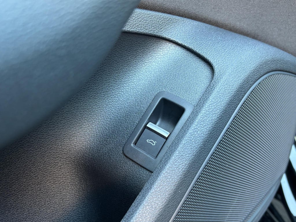 Audi A4 avant 35 tfsi advanced edition nl-auto, uitklapbare trekhaak | spor
