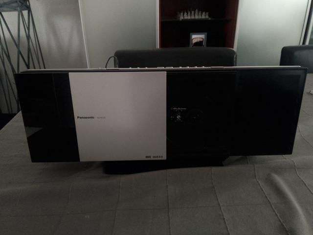 Panasonic - CD Player iPod iPhone Dock AM/FM Radio-USB