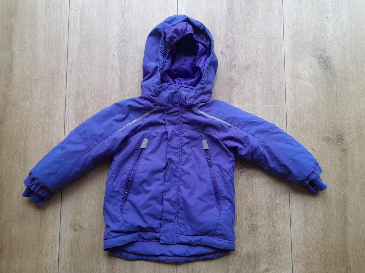 Leuke z.g.a.n. paarse winterjas (H&M maat 92)