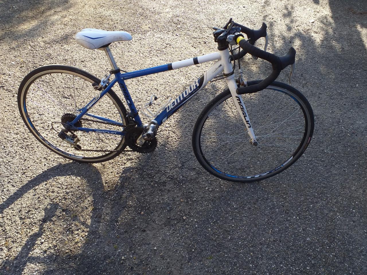 """MOOIE KINDER RACEFIETS IN PRIMA STAAT""""