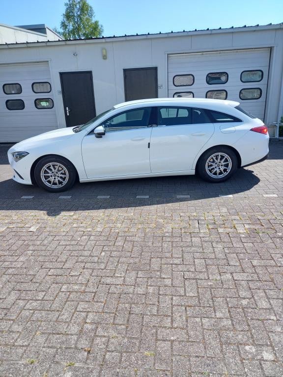 Mercedes-Benz Cla shooting brake 180 business solution