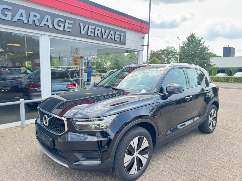Volvo XC40 1.5 t5 twin engine momentum pro