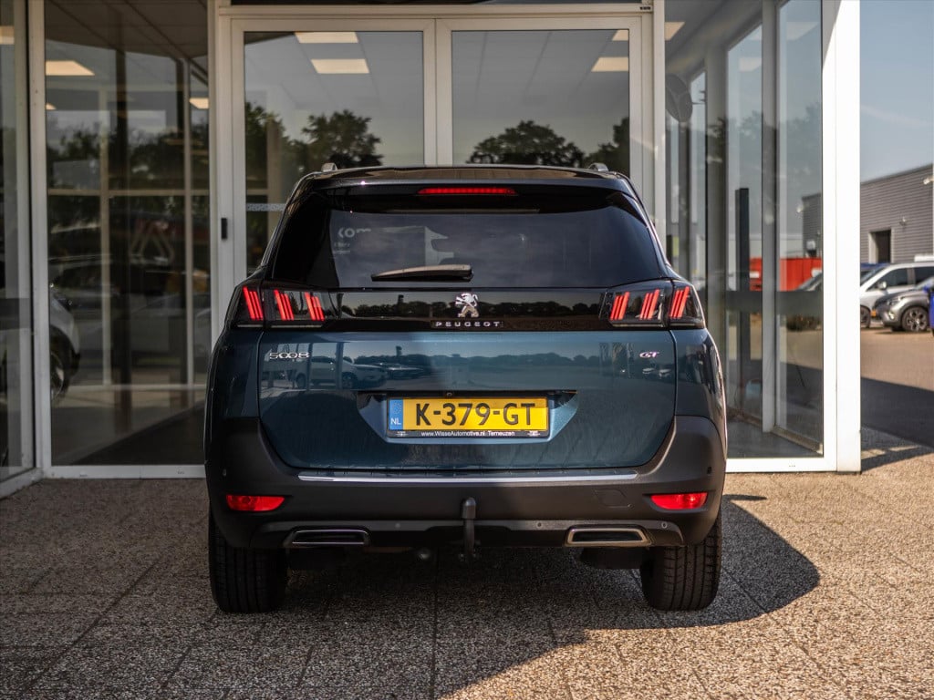 Peugeot 5008 puretech 130pk gt | panoramadak | trekhaak | stoelverwarming |