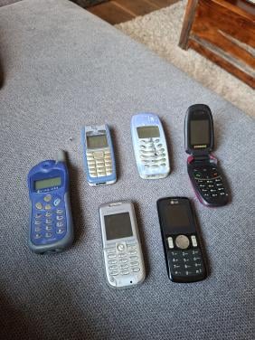 Oude mobiele telefoons