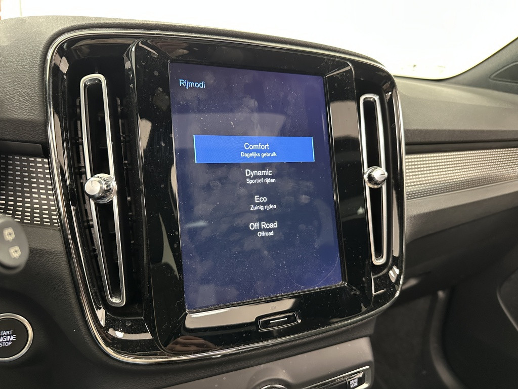Volvo XC40 2.0 t4 awd r-design | 360 camera | harman/kardon | 20'' |