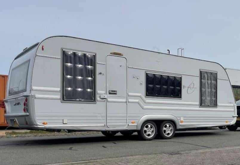 Tabbert Comtesse 620 (2006), ruime caravan met Dorema 4‑seizoenen voortent