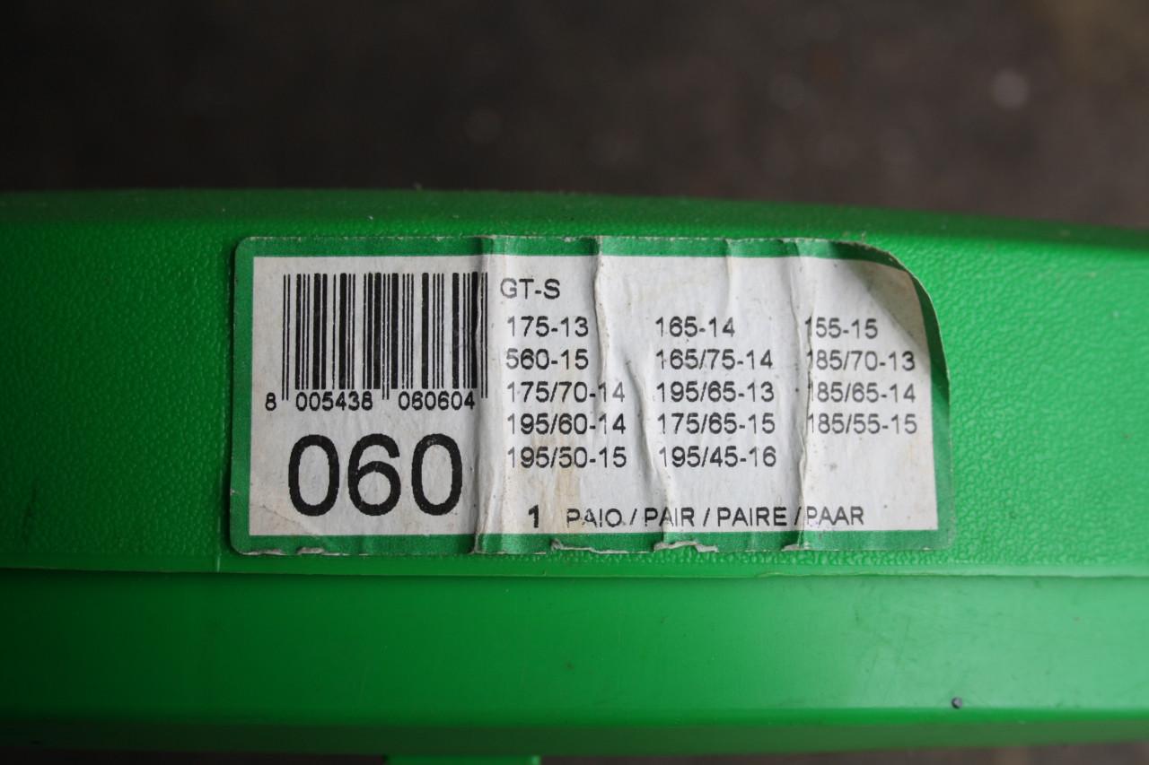 Winterbanden op stalen velg + sneeuwkettingen