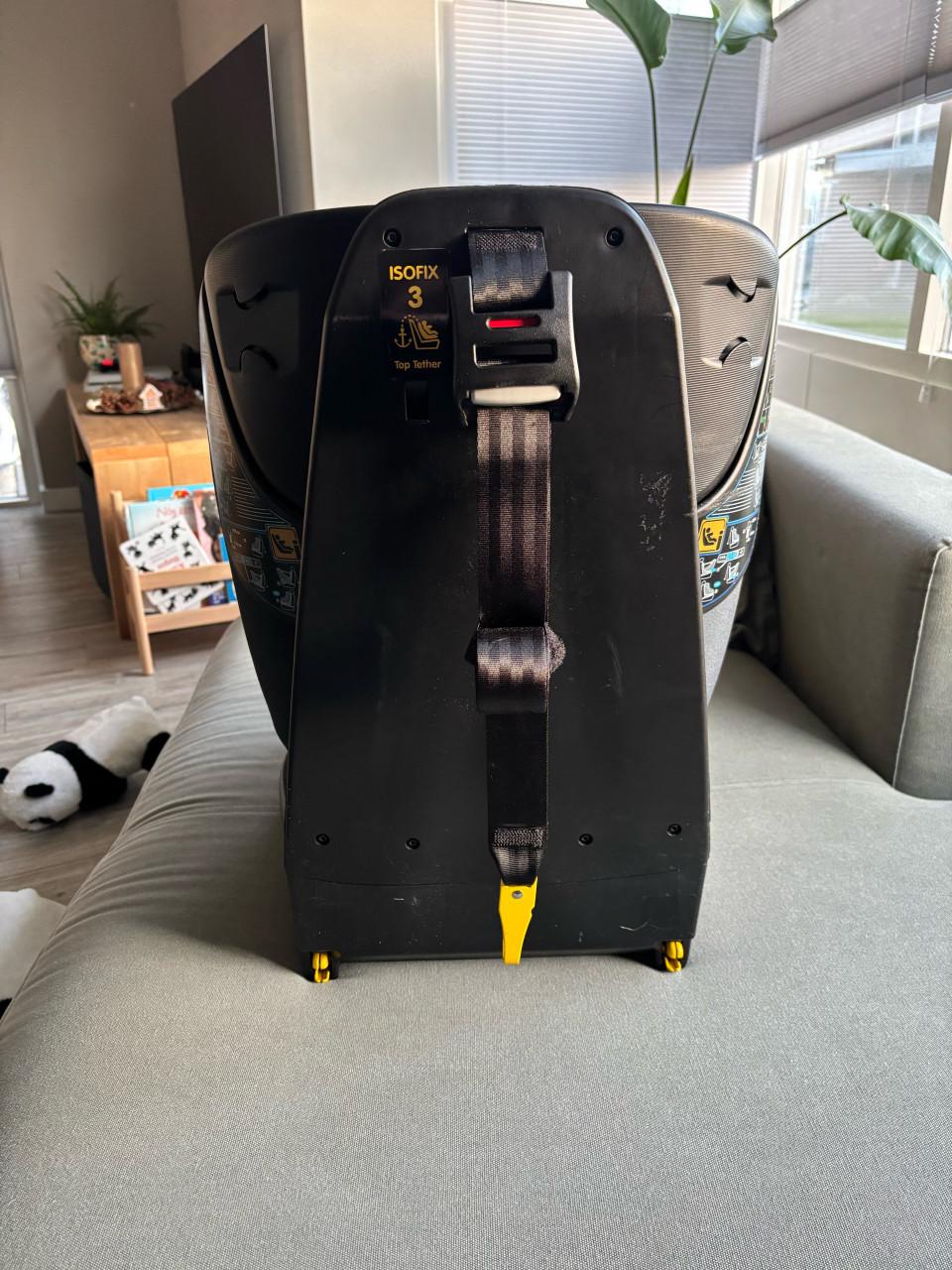 Maxi Cosi AxissFix peuter autostoel 360graden draaibaar