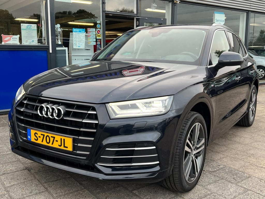 Audi Q5 55 tfsi e quattro competition s-line