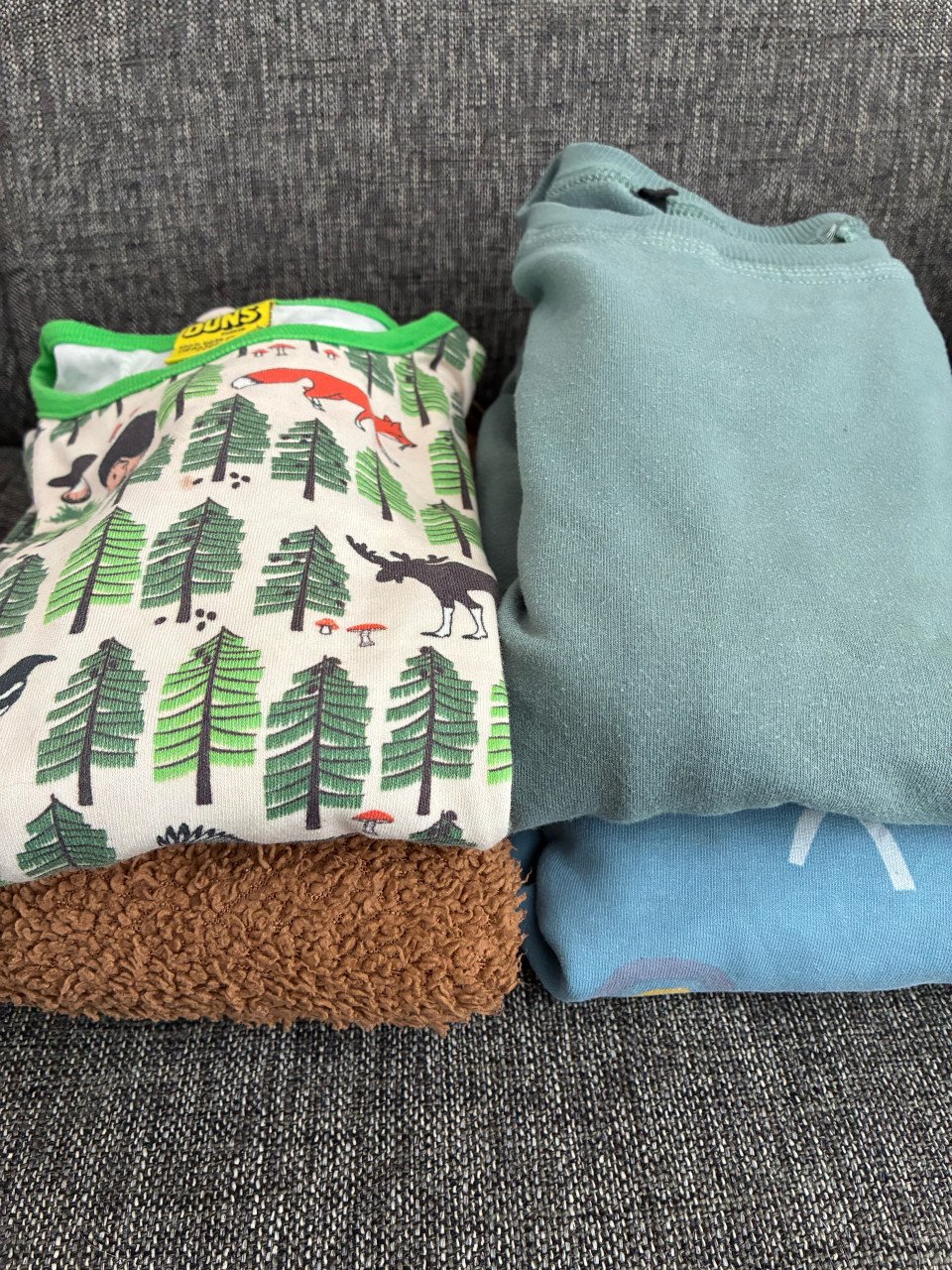 Set van 3 truien en 1 longsleeve maat 116