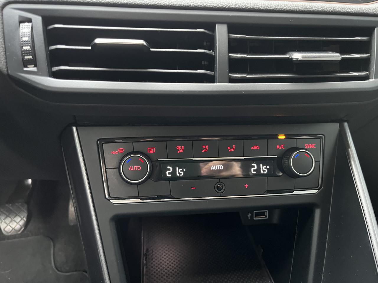 Volkswagen Polo 1.0 TSI Highline CLIMA, CruiseControl, CARPLAY