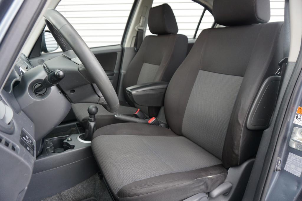 Suzuki Sx4 1.6 exclusive airco / elektr. ramen / parkeersens. / trekhaak / 