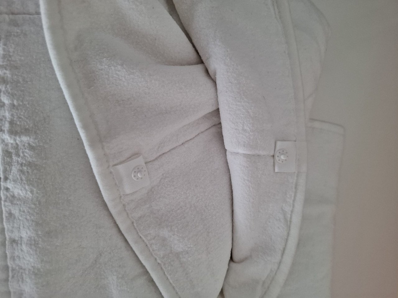 Ledikantje en commode