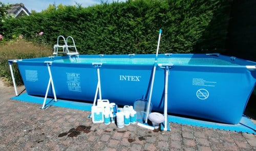 Intex zwembad met zandfilterpomp