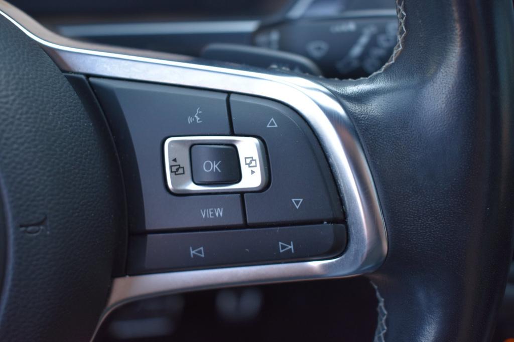 Volkswagen Tiguan 1.5 tsi act r-line | trekhaak | camera | stoelverwarming 