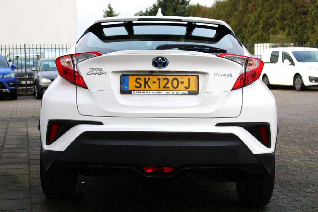Toyota C-hr 1.8 hybrid active