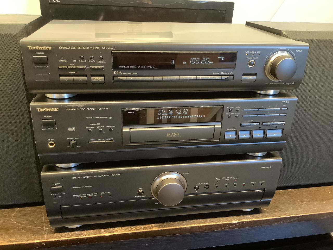 Technics Stereo Set van 3 top elementen + luidsprekers.