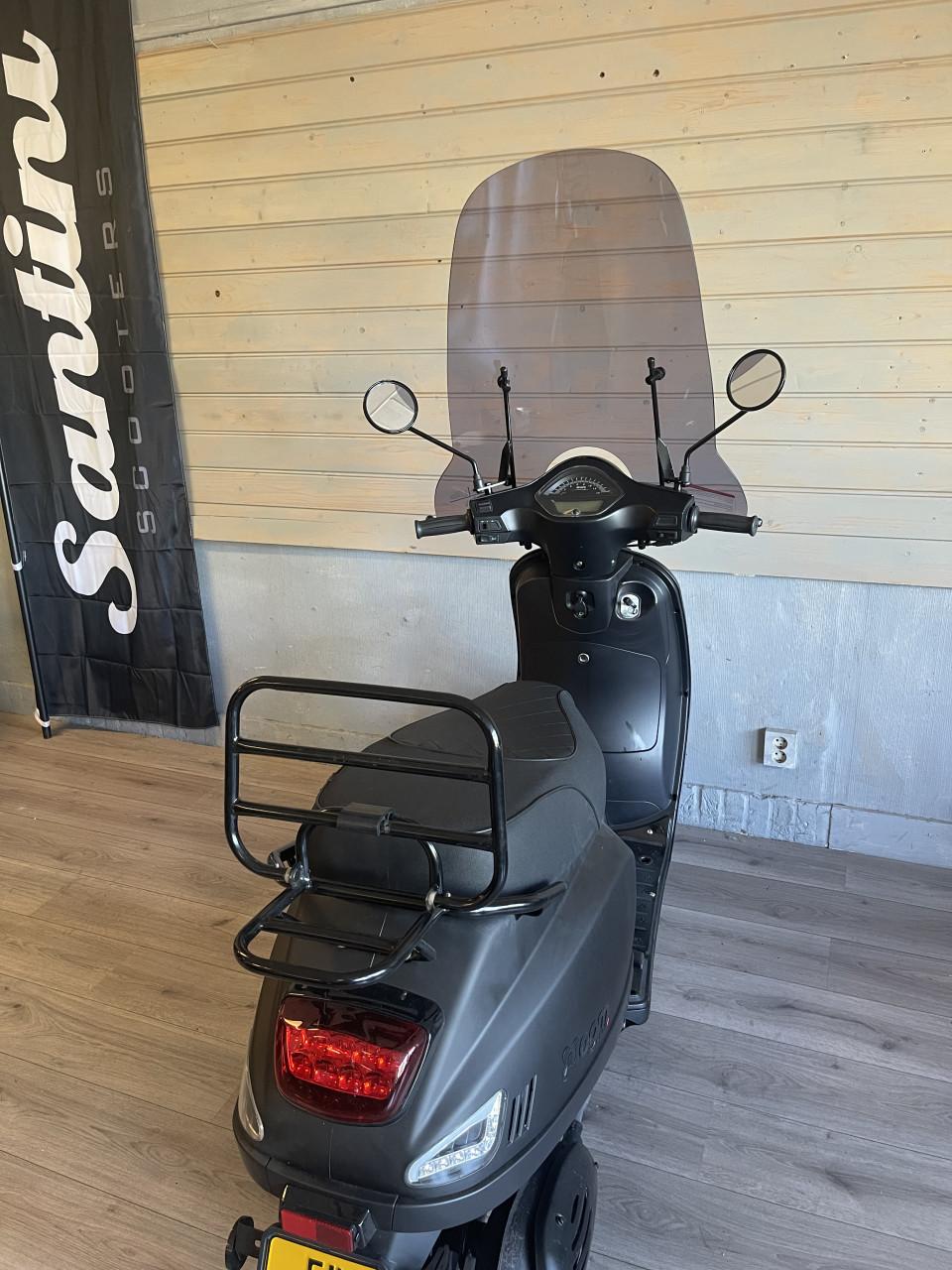 Scooterpromo Goes AGM VX 50 45 km