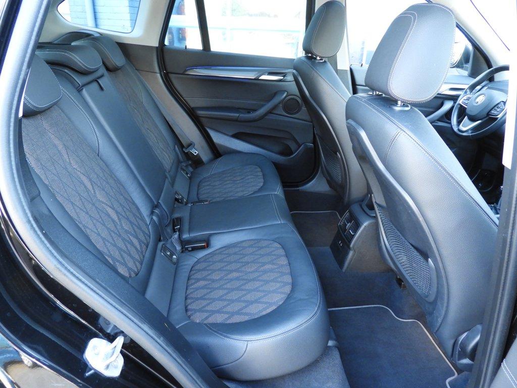 BMW X1 sdrive18i high executive