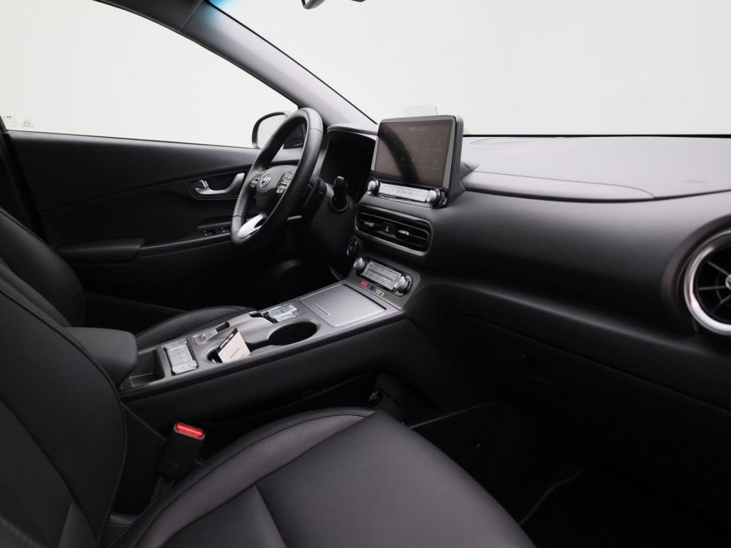 Hyundai Kona ev premium 64 kwh
