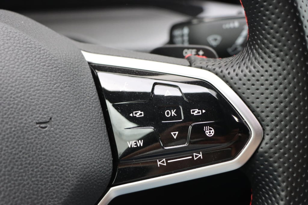 Volkswagen Golf gti 2.0 tsi clubsport 300pk dsg7